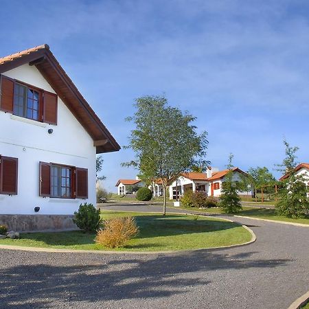 Complejo De Cabanas Llatani Hotell Los Reartes Exteriör bild